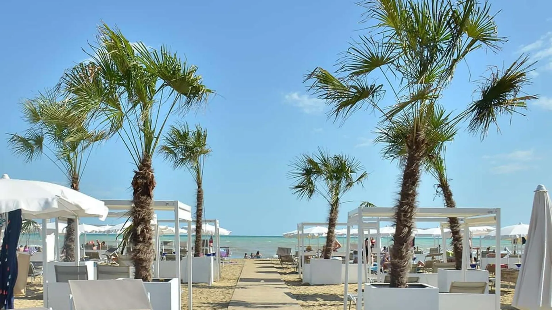 Relaxing Sea View Flat With Hydro-Massage Apartment Bibione Italy